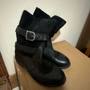 EMU genuine leather and suede women’s moto boots size 7